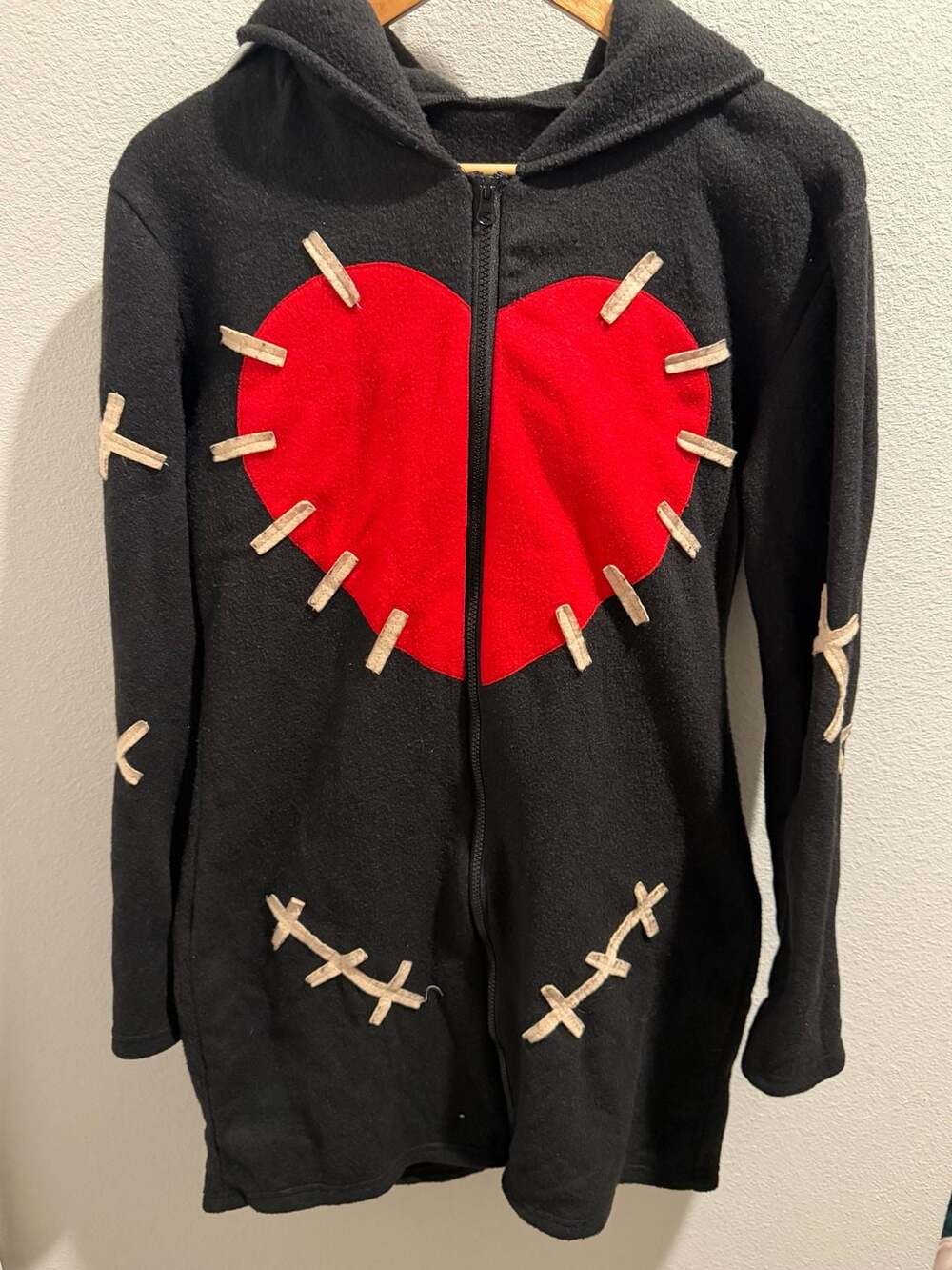 Torrid Avenue Voodoo Doll Fleece Zip-Up Hoodie Size LG